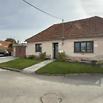 Pekny V * Zaječí