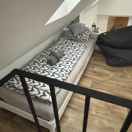 Pekny V * Zaječí